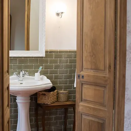 בית הארחה Palazzu Nicrosi 3*