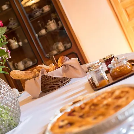 Palazzu Nicrosi בית הארחה Rogliano